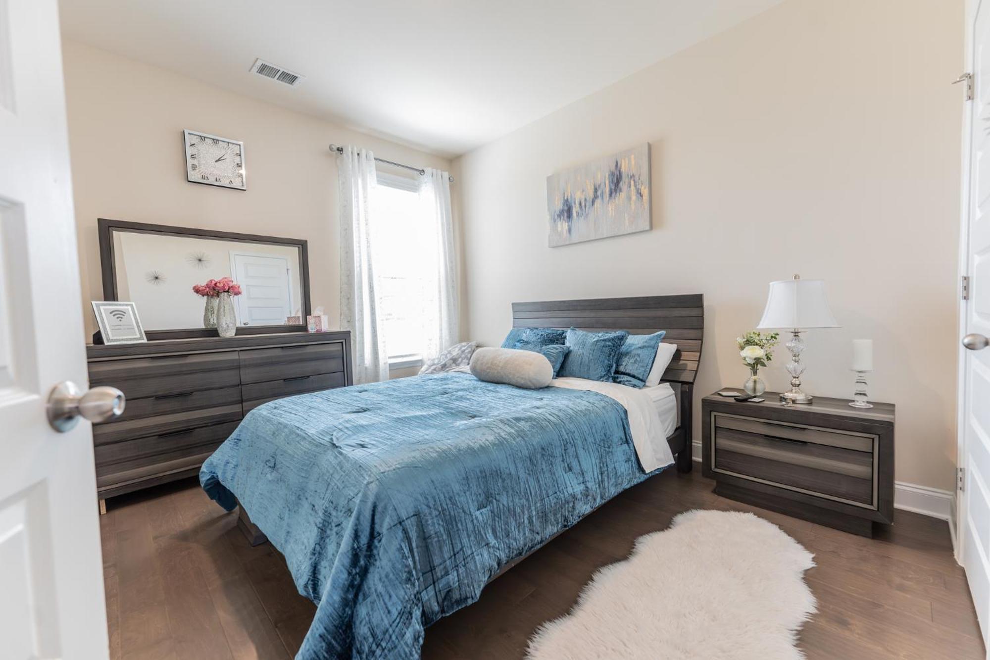 Luxury Bedroom With Private Bath Hampton Exteriér fotografie